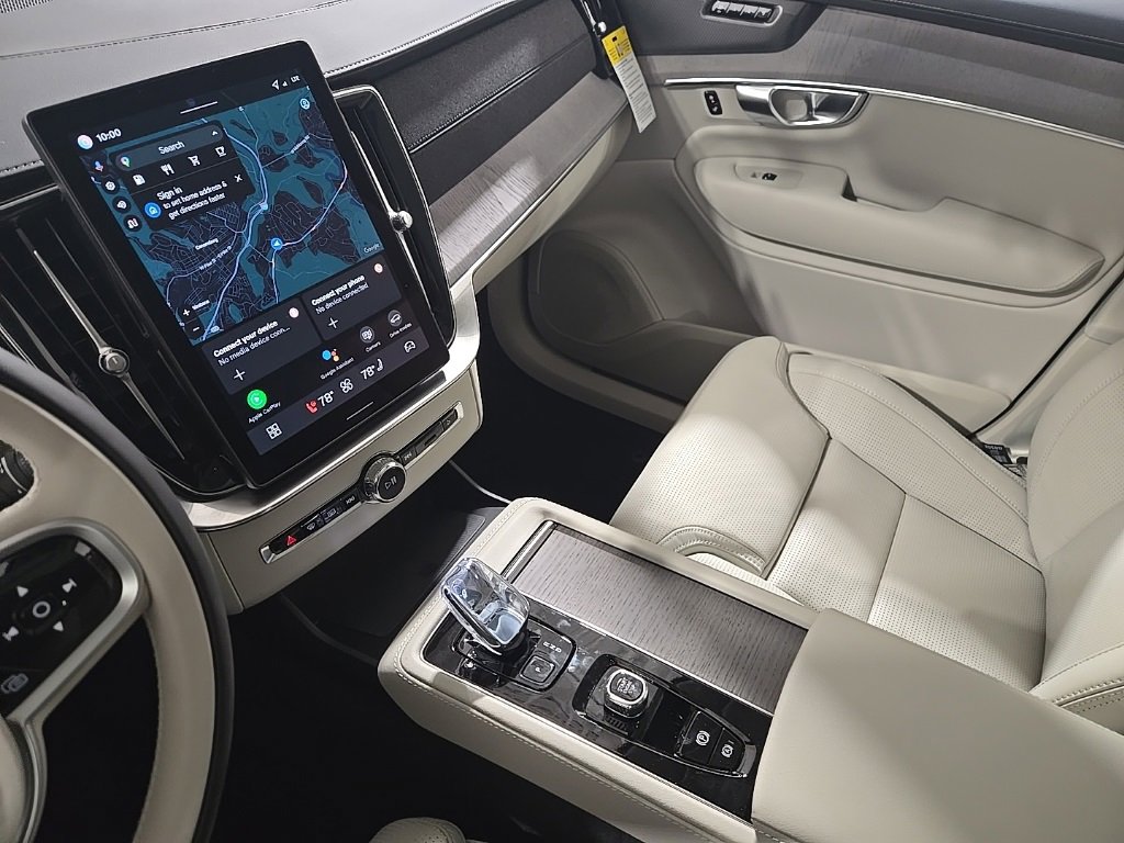 New 2026 Volvo XC90 B6 Ultra w/ Protection Package image 13