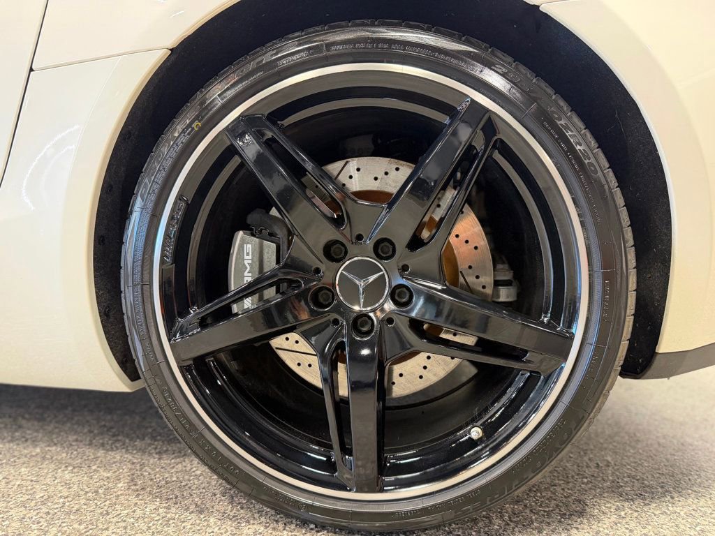 Used 2018 Mercedes-Benz AMG GT Roadster image 27