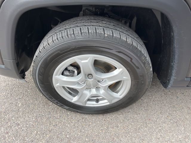 Used 2022 Jeep Compass Sport image 26