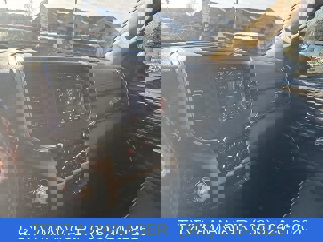 Used 2020 RAM 1500 Laramie w/ Off Road Group image 23