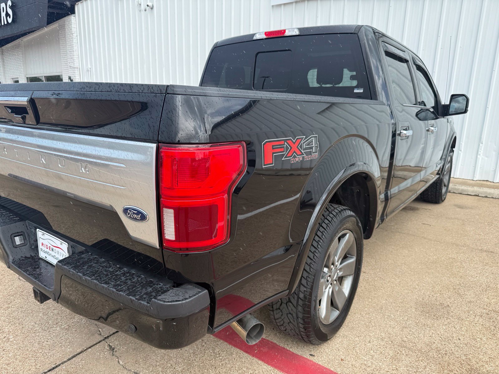 Used 2019 Ford F150 Platinum w/ Equipment Group 701A Luxury AWD/4WD image 7