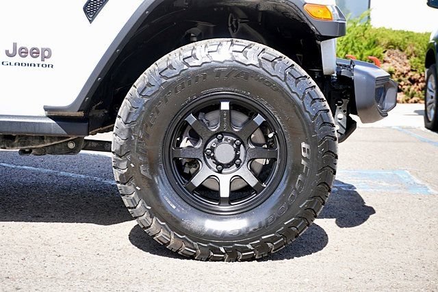 Used 2020 Jeep Gladiator Rubicon AWD/4WD image 8