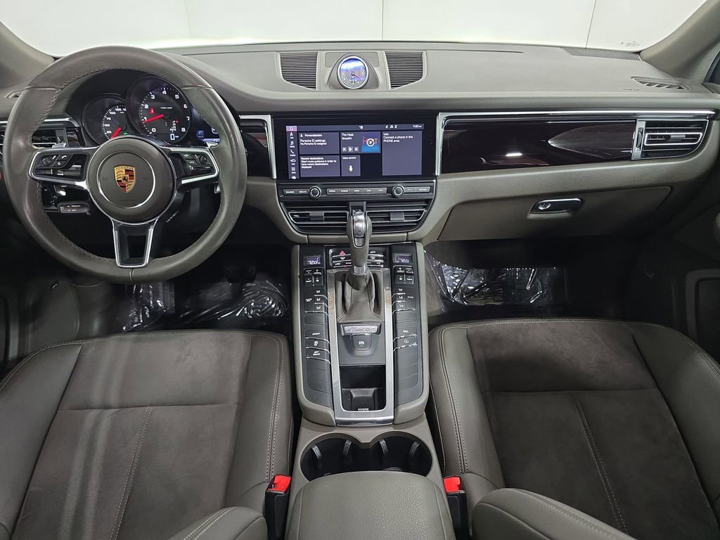 Certified 2019 Porsche Macan image 13
