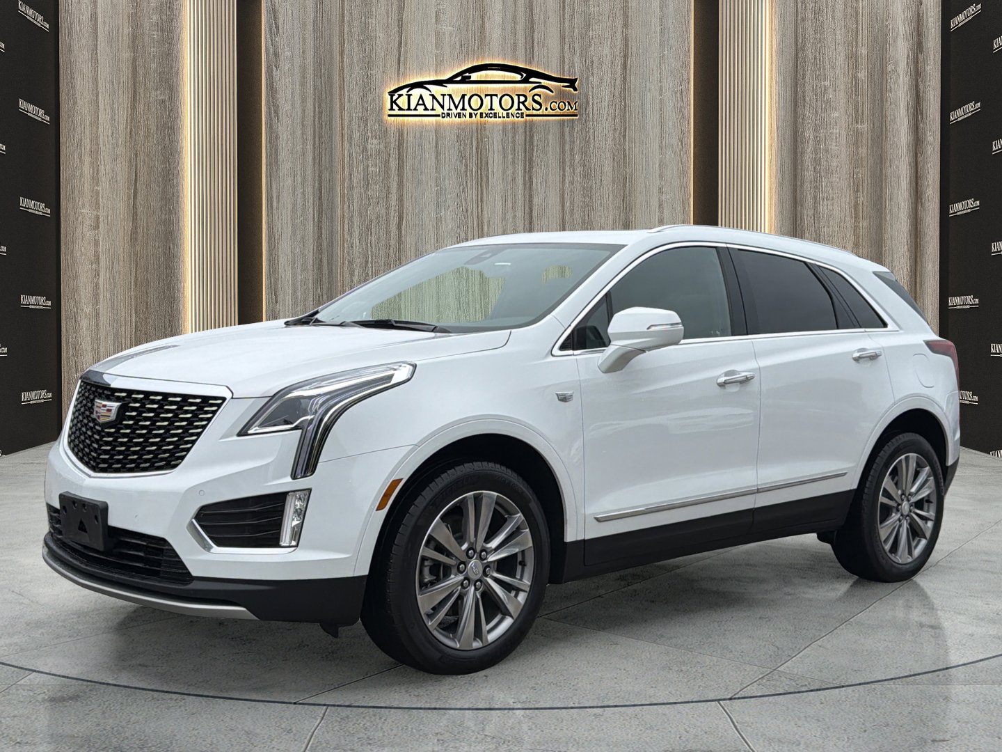 Used 2024 Cadillac XT5 Premium Luxury image 4