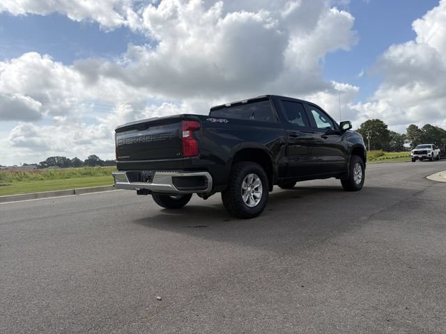 Used 2025 Chevrolet Silverado 1500 LT AWD/4WD image 5