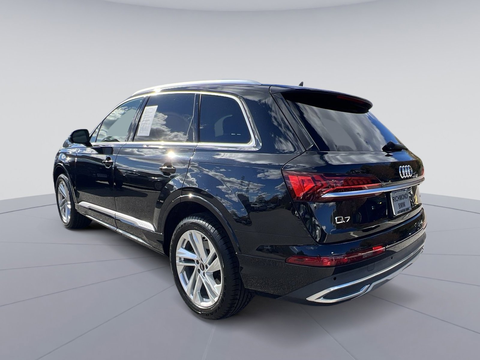 Used 2022 Audi Q7 Premium Plus image 7