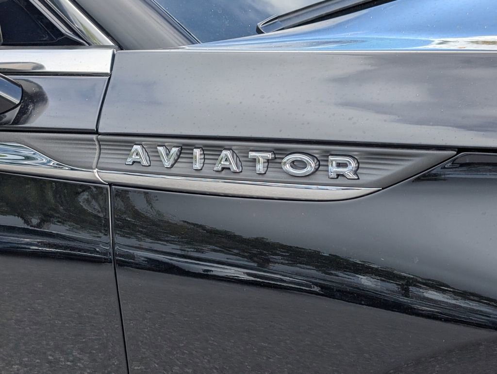 New 2026 Lincoln Aviator AWD image 10