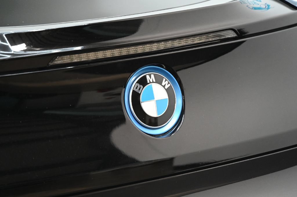 Used 2016 BMW i8 AWD/4WD image 15
