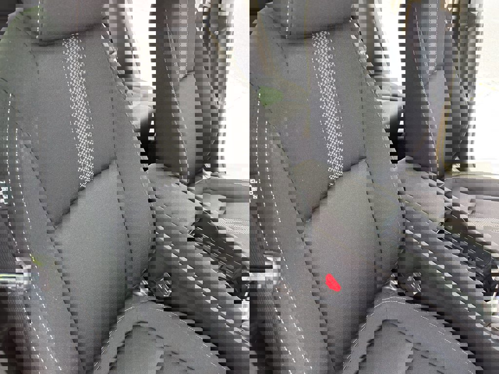 Certified 2019 Honda Civic EX image 28