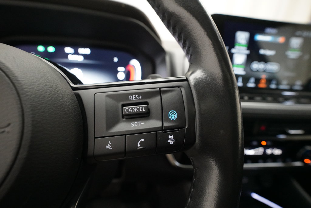 Used 2021 Nissan Rogue Platinum AWD/4WD image 17