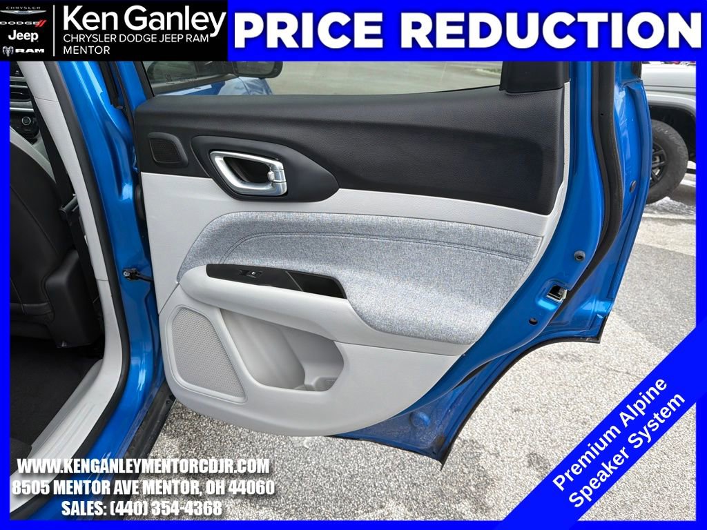 Used 2022 Jeep Compass Latitude w/ Sun and Sound Group image 24