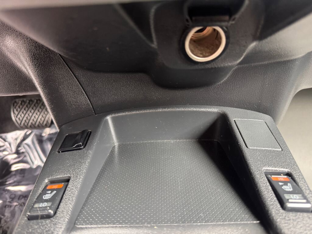 Used 2015 Nissan Leaf S w/ Charge Package image 19