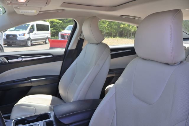 Used 2018 Ford Fusion Titanium AWD/4WD image 12
