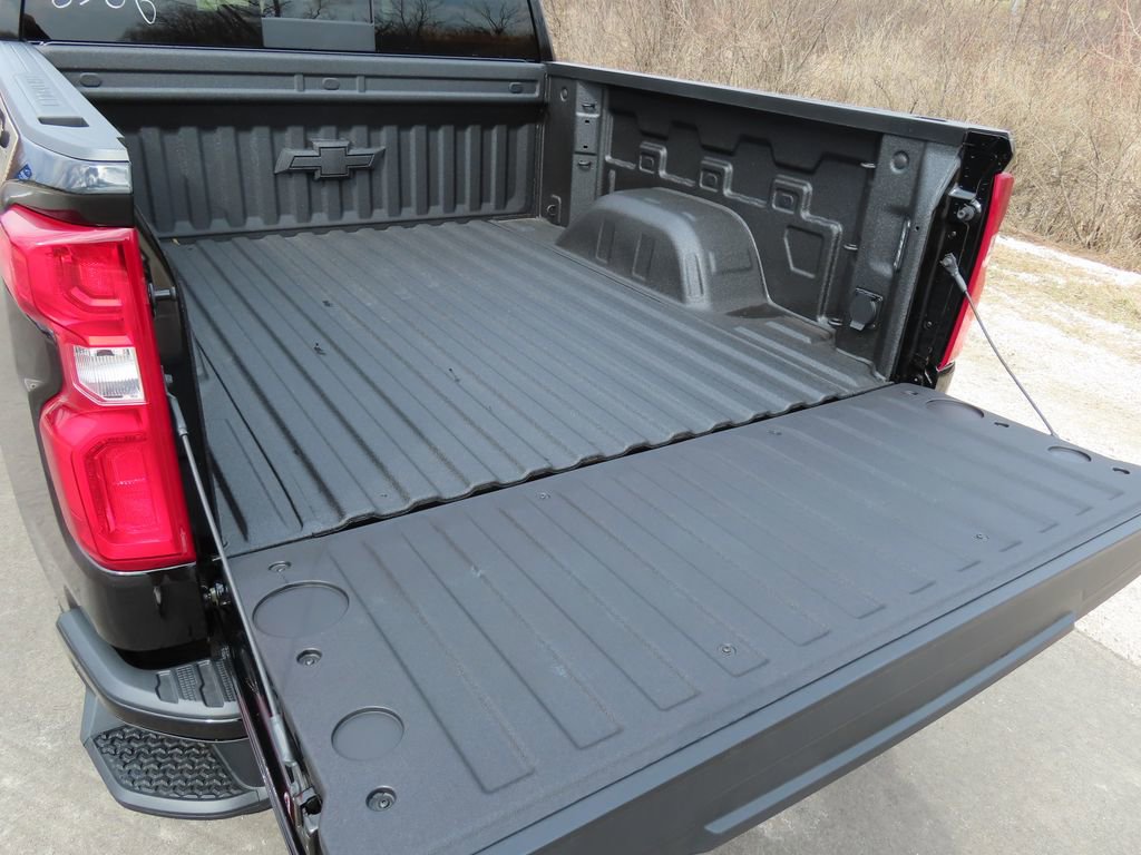 New 2026 Chevrolet Silverado 1500 RST w/ RST All Star Premium Package AWD/4WD image 18