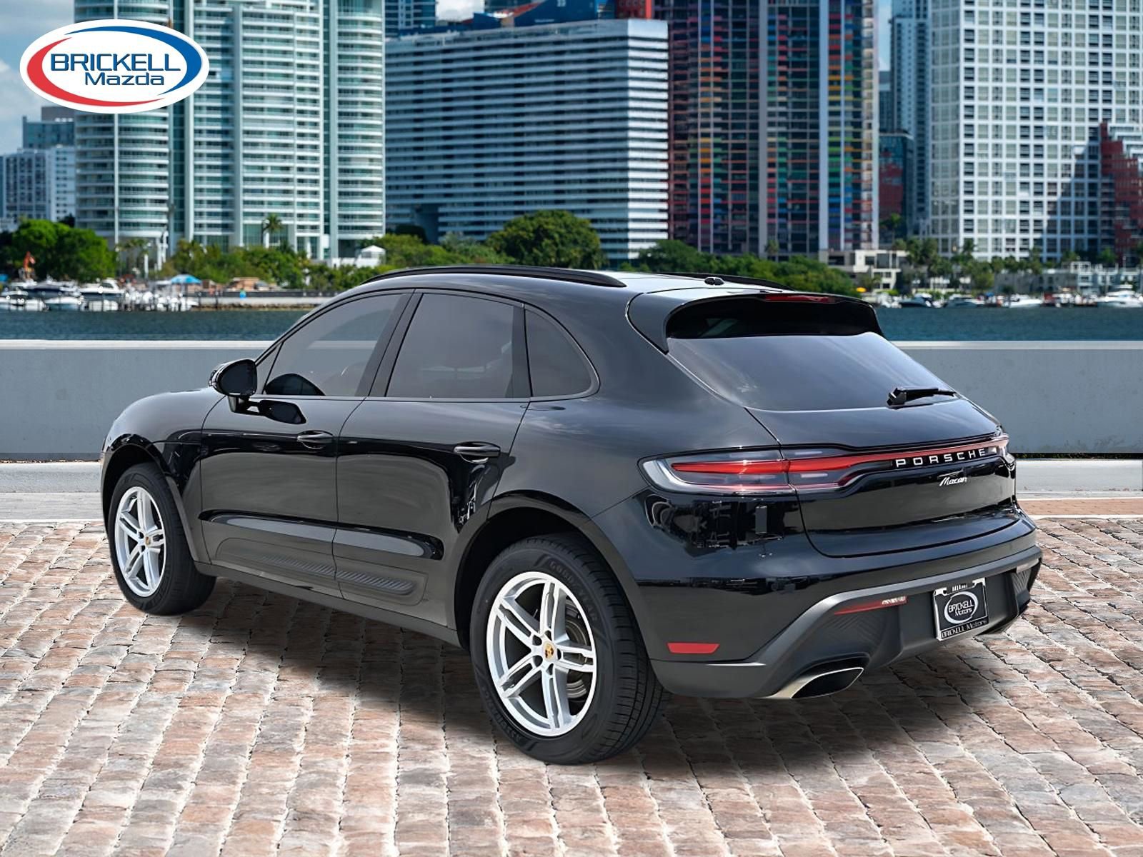 Used 2023 Porsche Macan AWD/4WD image 7