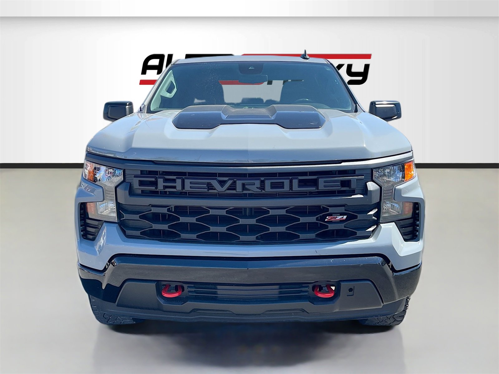 Used 2024 Chevrolet Silverado 1500 Custom Trail Boss image 2