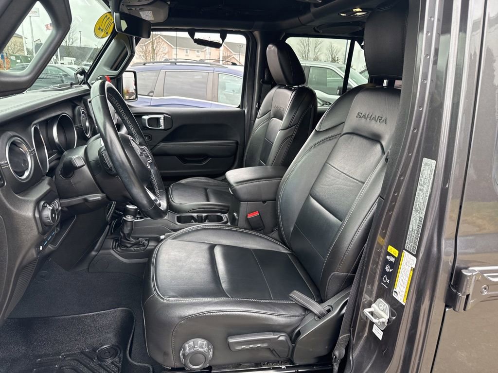 Used 2022 Jeep Wrangler Unlimited Sahara 4xe image 4