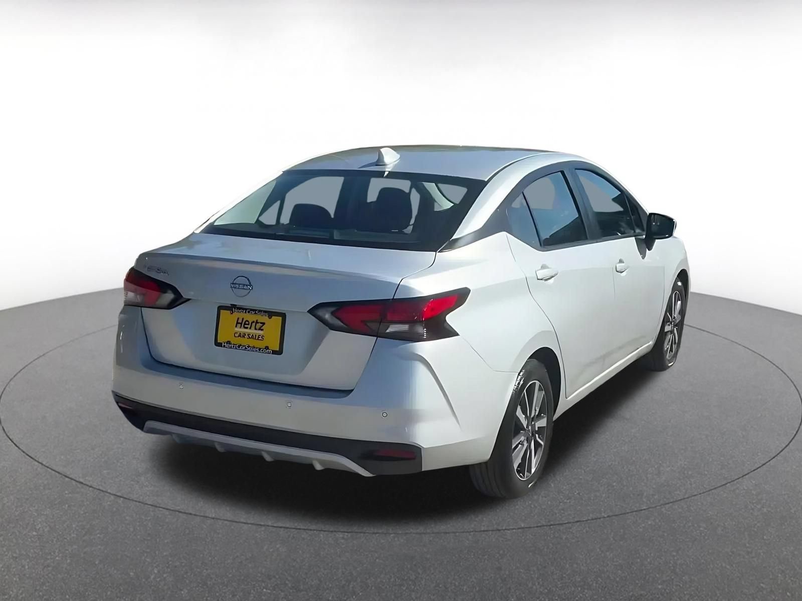 Used 2025 Nissan Versa SV FWD image 14