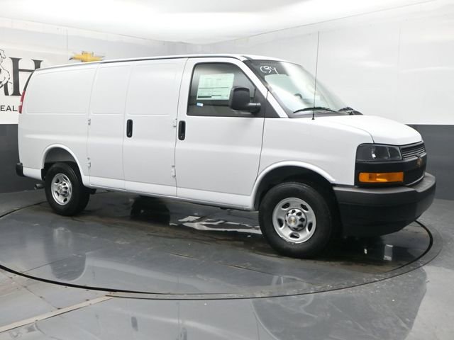 New 2026 Chevrolet Express 2500 image 6