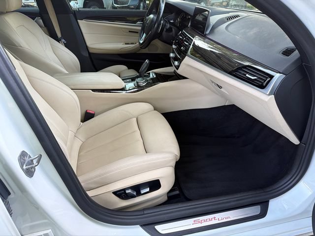 Used 2018 BMW 530i RWD image 13