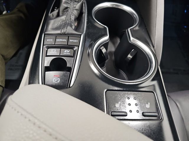 Used 2019 Toyota Camry XLE image 23