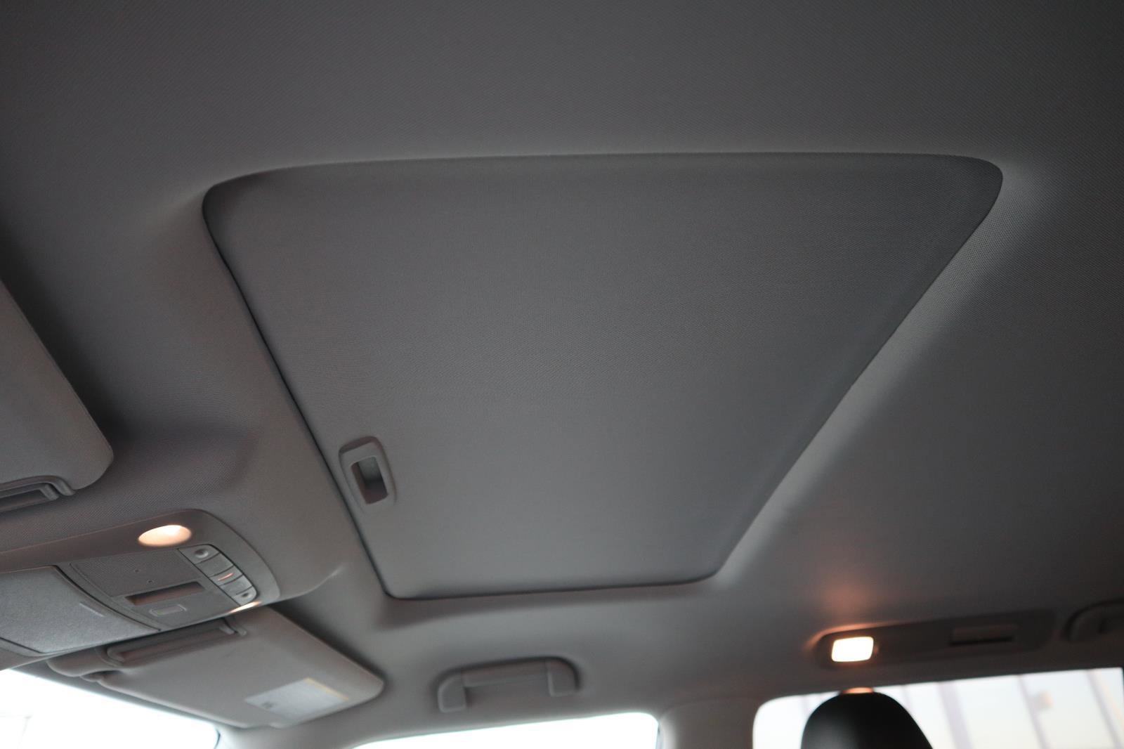 Used 2022 Nissan Armada SL image 21