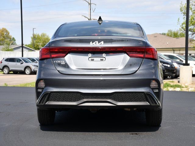 Used 2024 Kia Forte LX image 6