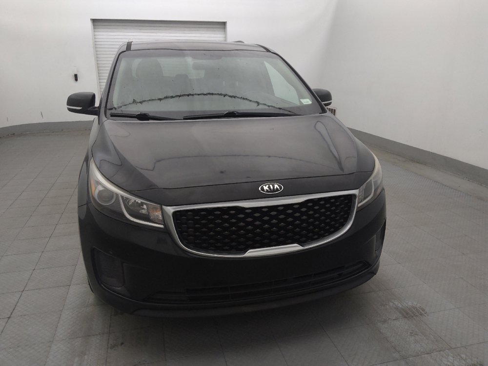 Used 2017 Kia Sedona LX w/ LX Essentials Premium Package FWD image 14