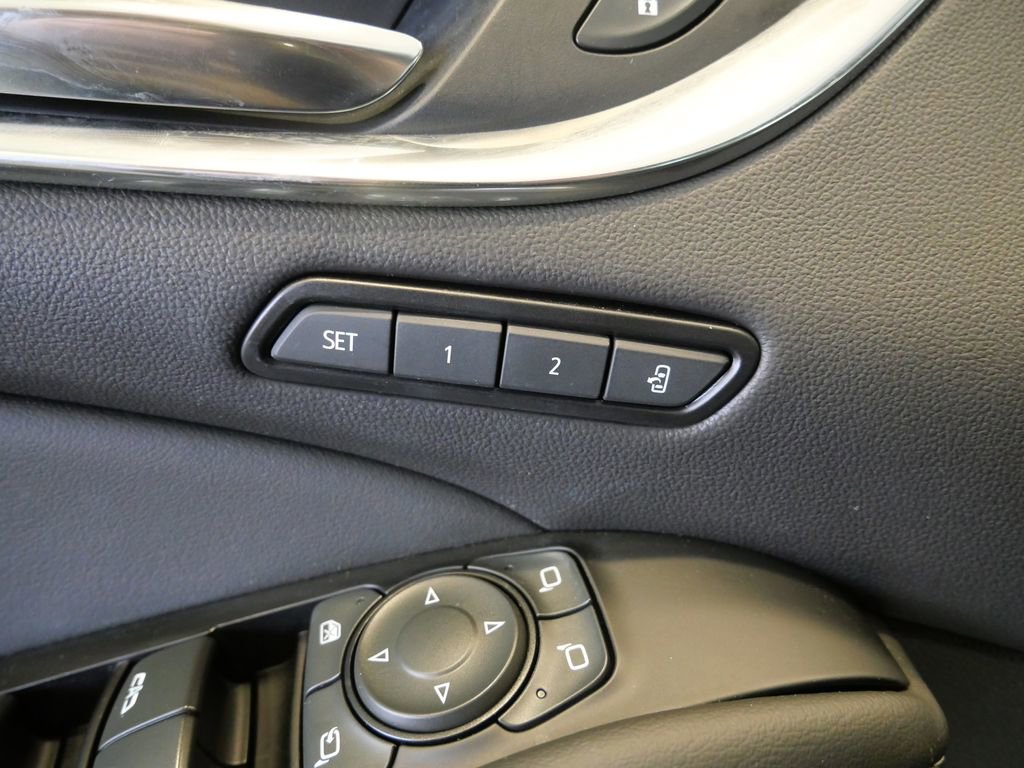 Used 2024 Buick Enclave Avenir w/ Avenir Technology Package AWD/4WD image 34