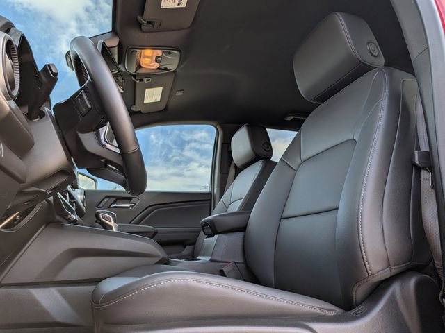 Certified 2025 Chevrolet Colorado LT w/ LT Convenience Package image 13