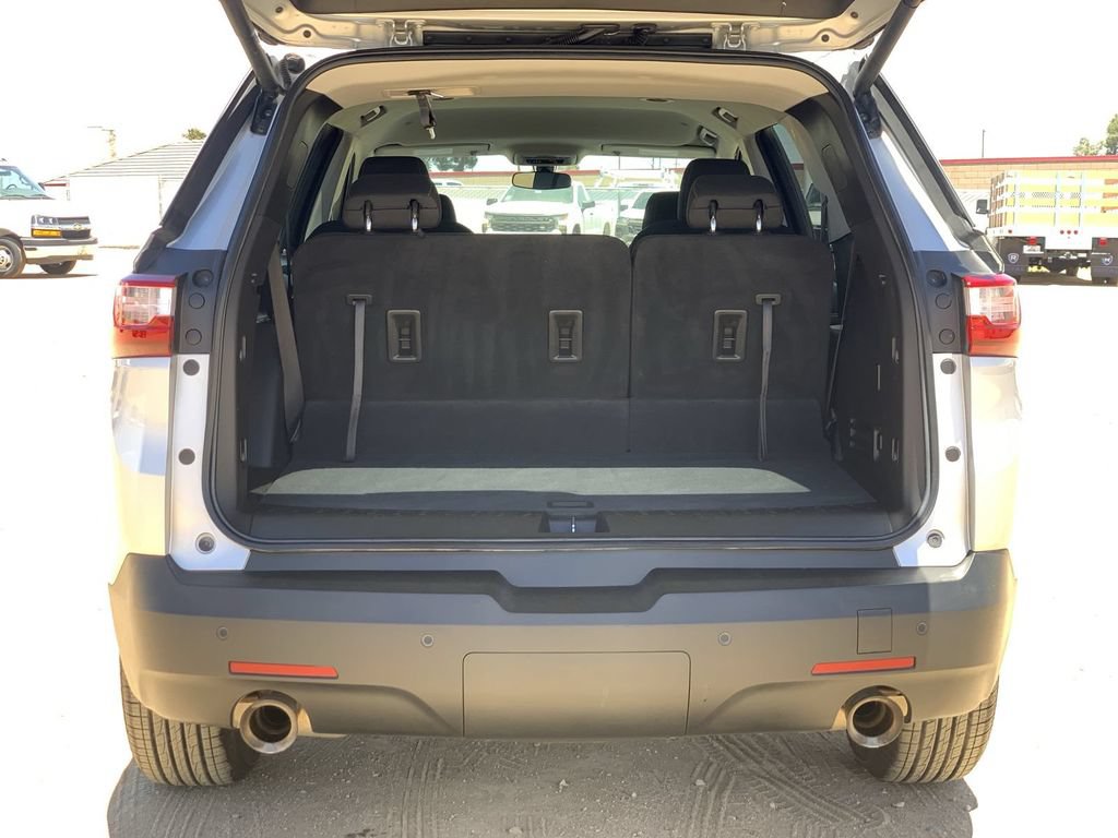 Used 2021 Chevrolet Traverse LT FWD image 24