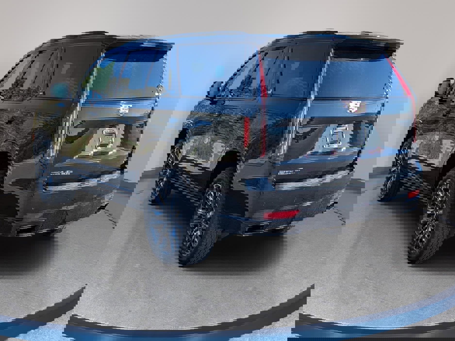 Used 2023 Cadillac Escalade Sport Platinum w/ Heavy-Duty Trailer Package image 7