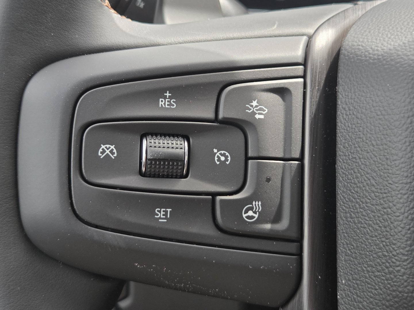 New 2026 GMC Sierra 1500 AT4 w/ AT4 Premium Package AWD/4WD image 34