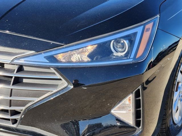 Used 2020 Hyundai Elantra SE w/ Cargo Package (C1) image 16