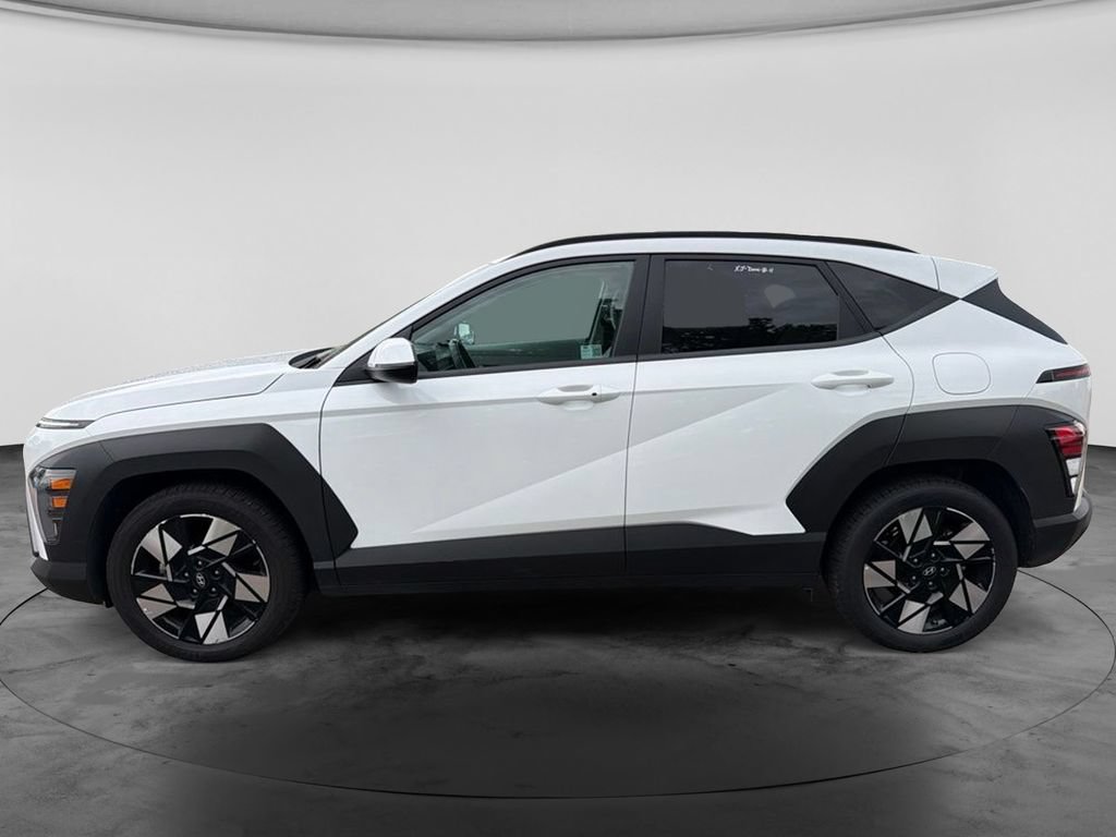 Used 2025 Hyundai Kona SEL FWD image 4