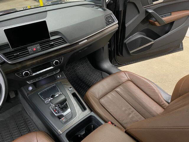 Used 2018 Audi Q5 2.0T Premium Plus w/ Premium Plus Package AWD/4WD image 21
