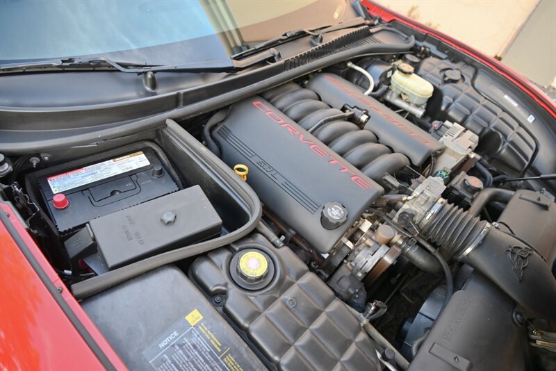 Used 1999 Chevrolet Corvette Coupe w/ Memory Pkg RWD image 16