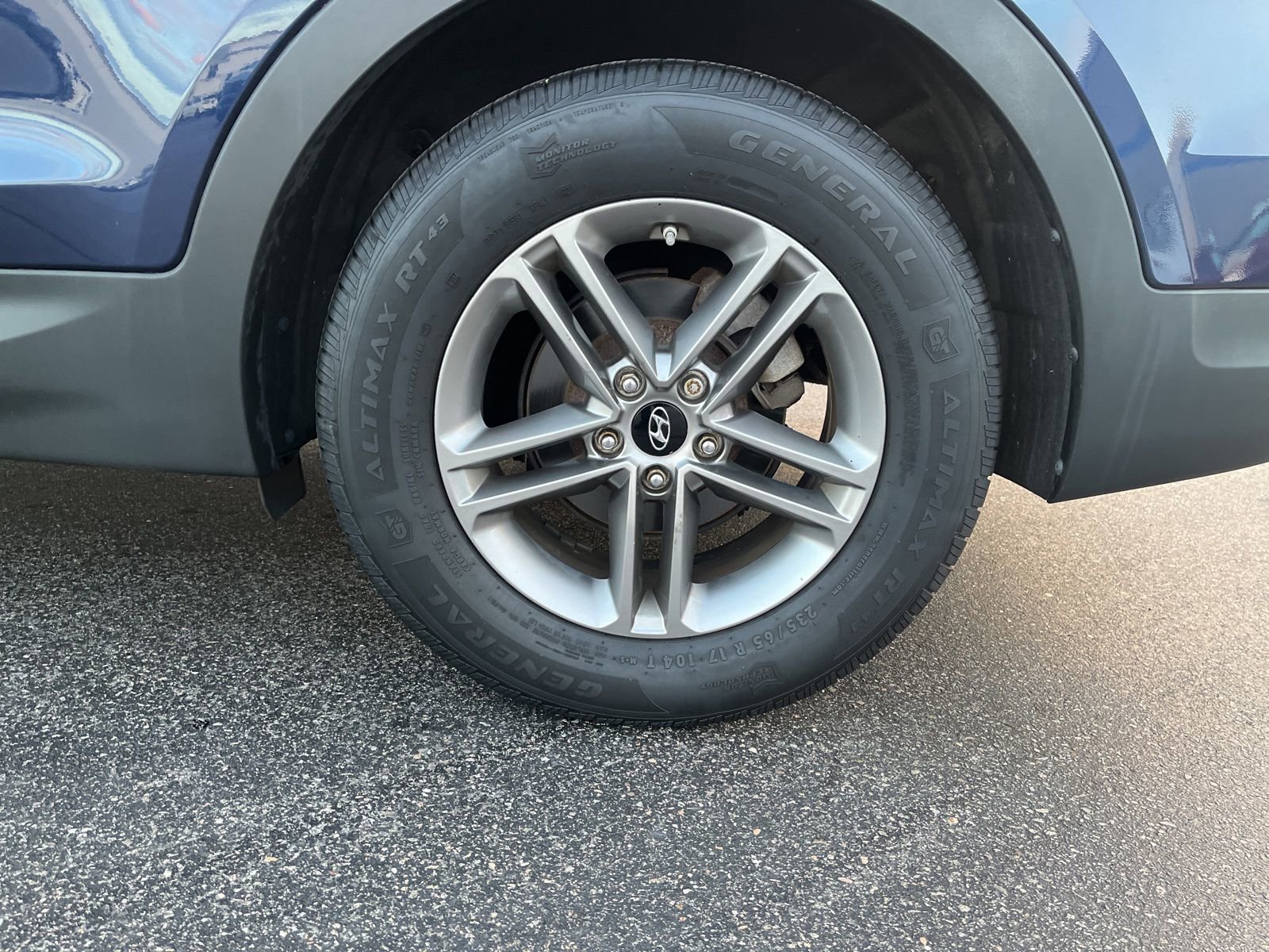 Used 2017 Hyundai Santa Fe Sport image 10