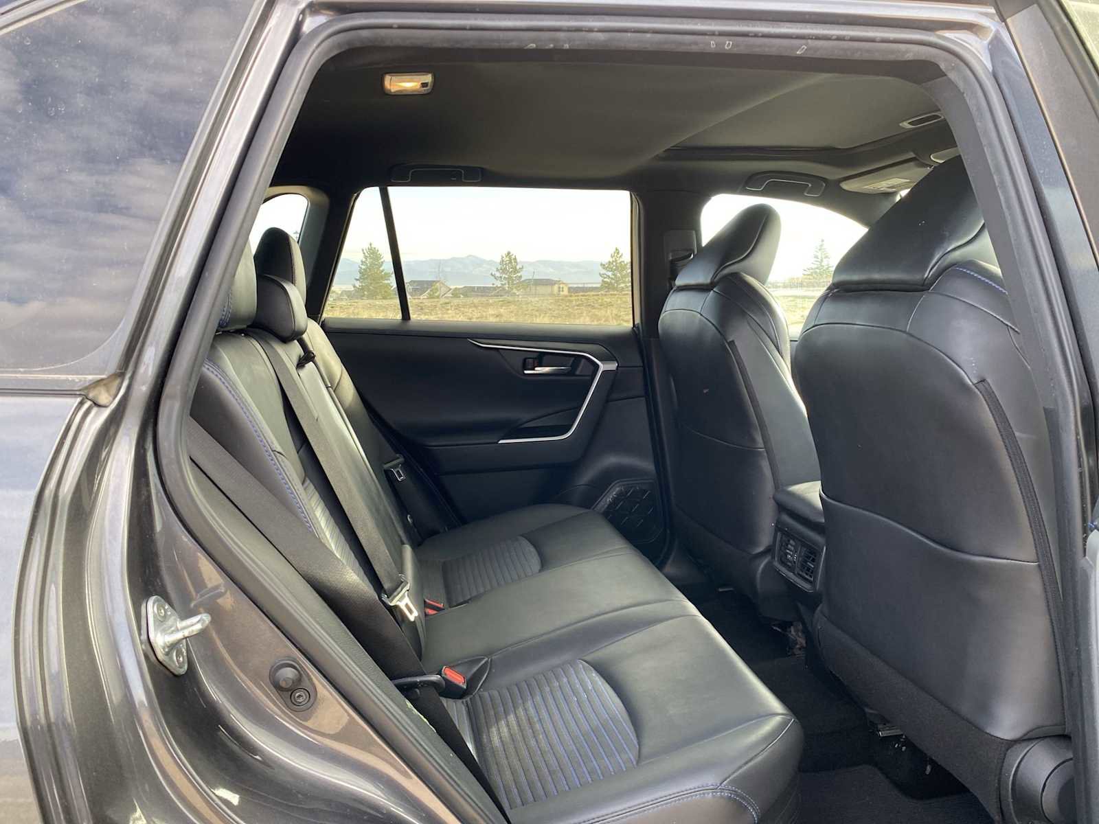 Used 2021 Toyota RAV4 XSE image 33