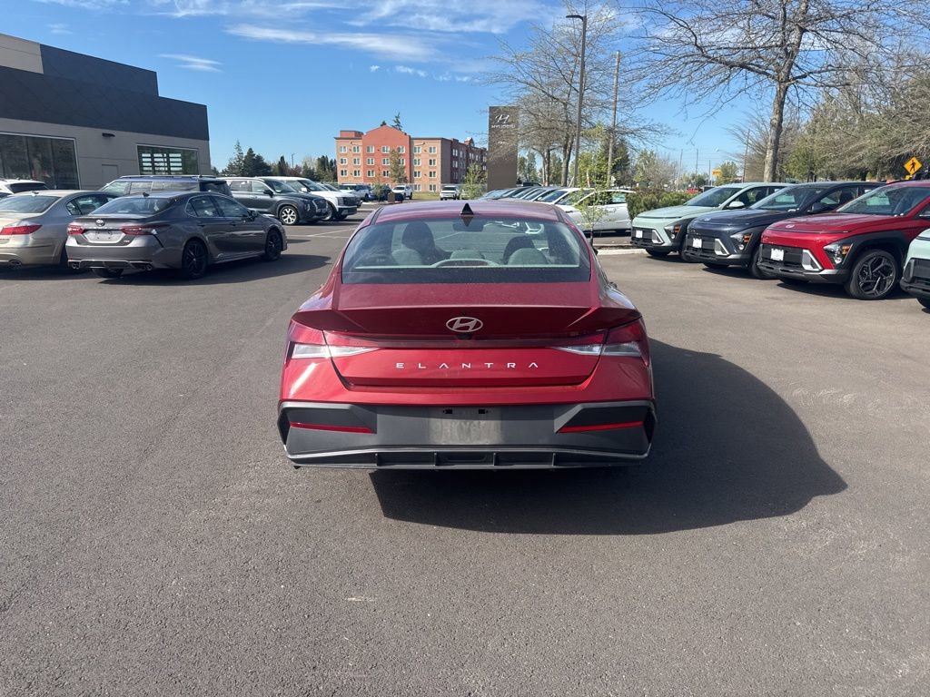 Certified 2024 Hyundai Elantra SEL image 4