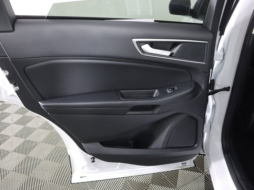 Used 2024 Ford Edge SEL image 23