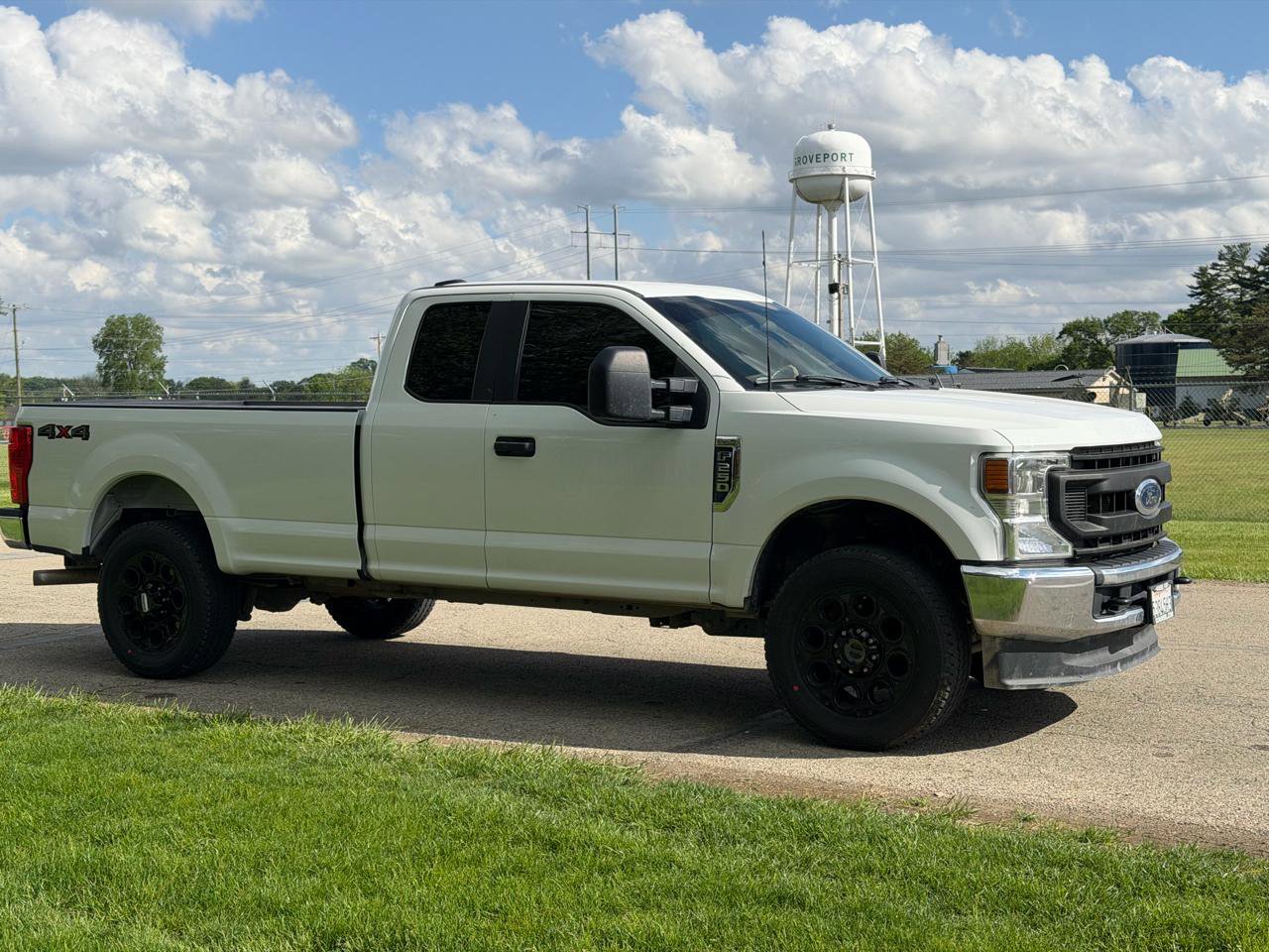 Used 2021 Ford F250 XL w/ Power Equipment Group AWD/4WD image 4