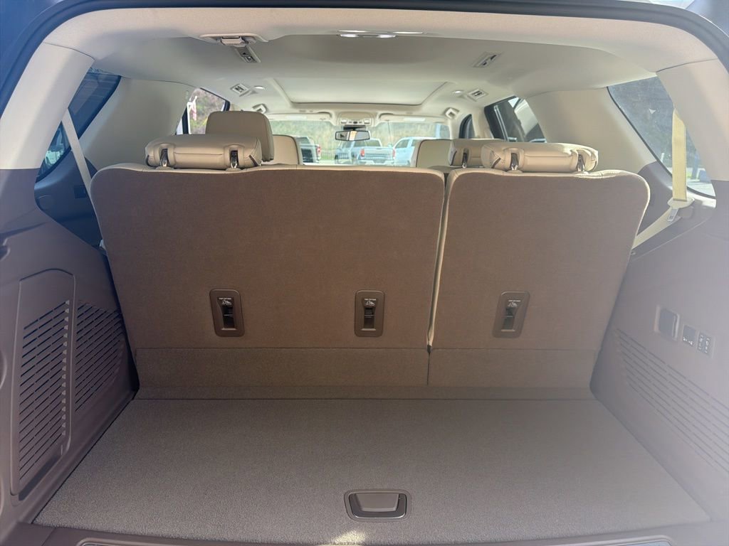 Used 2023 GMC Yukon Denali w/ Max Trailering Package image 13