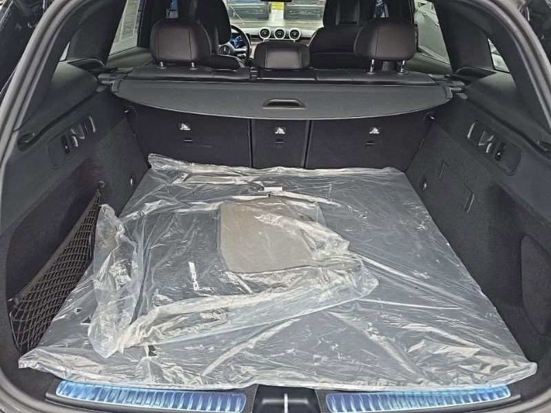 Used 2024 Mercedes-Benz GLC 300 4MATIC image 26