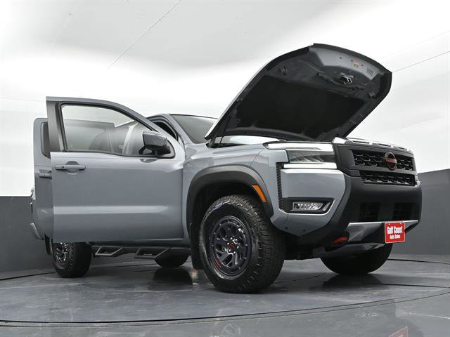 Used 2025 Nissan Frontier PRO-4X image 47