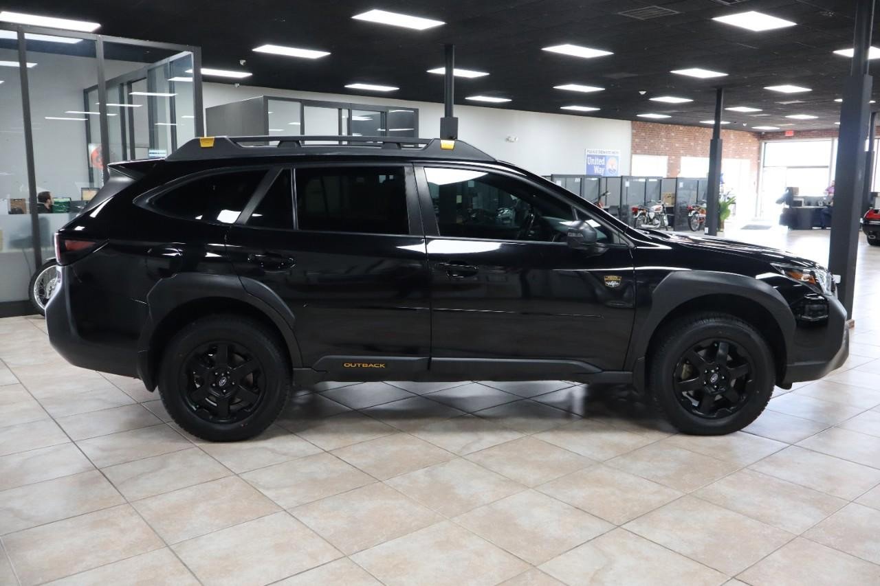 Used 2022 Subaru Outback Wilderness w/ Wilderness Package image 6