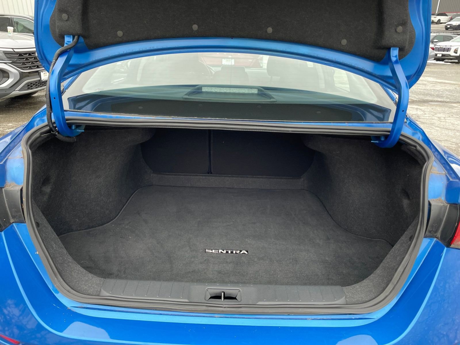 Used 2025 Nissan Sentra SV image 29