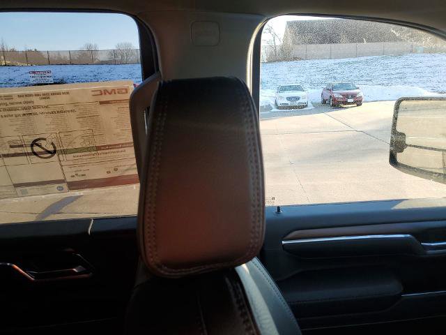 New 2026 GMC Sierra 2500 Denali w/ Denali Reserve Package image 16