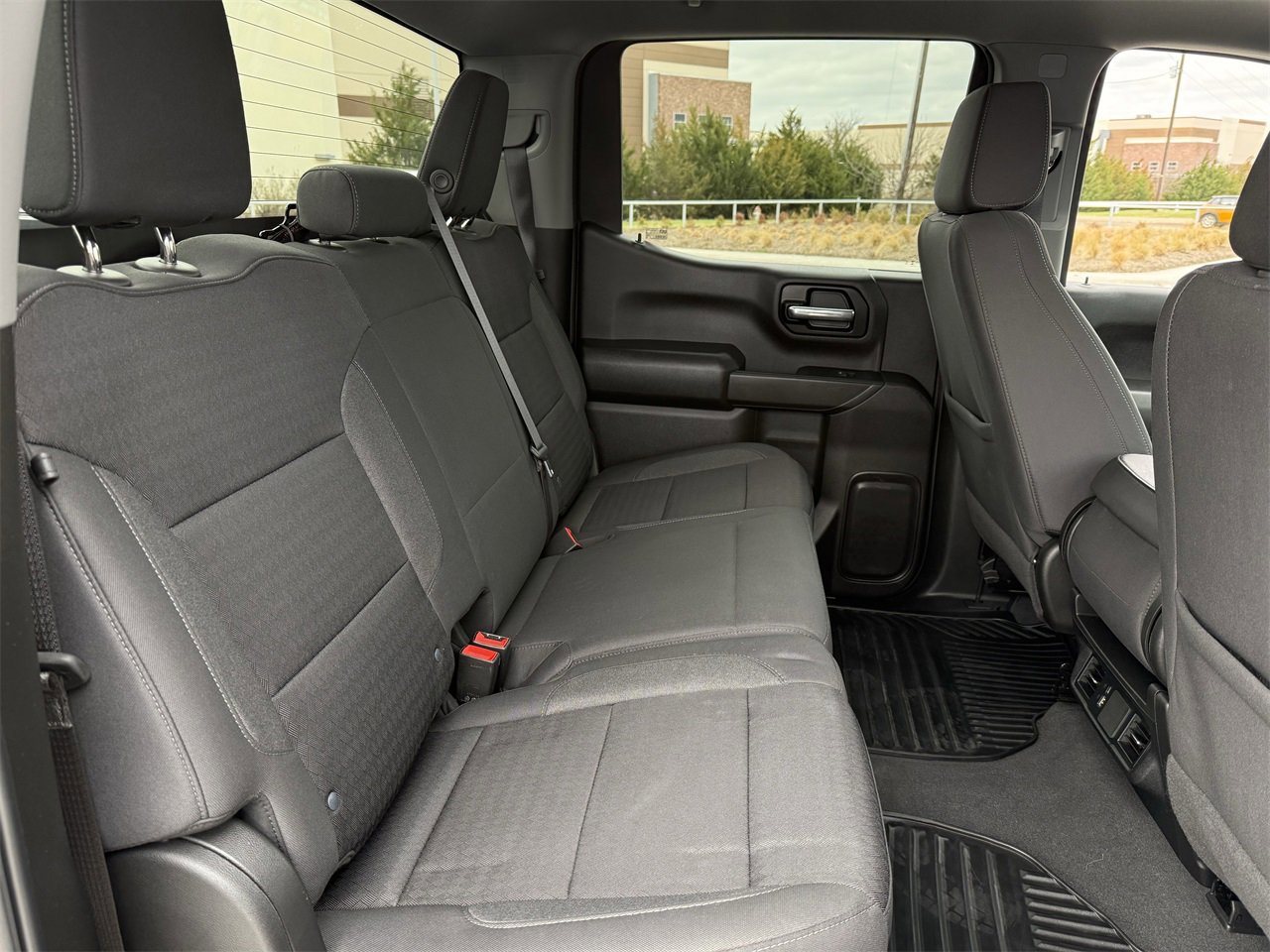 Used 2024 Chevrolet Silverado 1500 Custom image 23