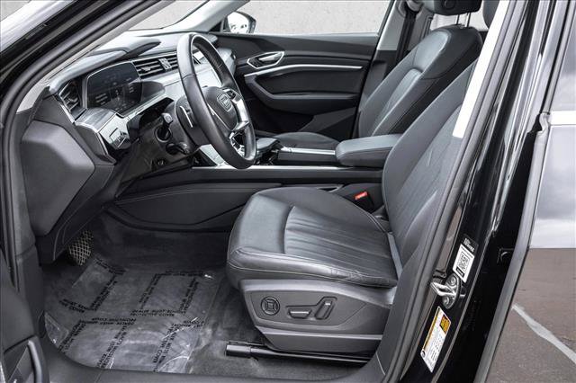 Certified 2024 Audi Q8 e-tron Premium Plus AWD/4WD image 12